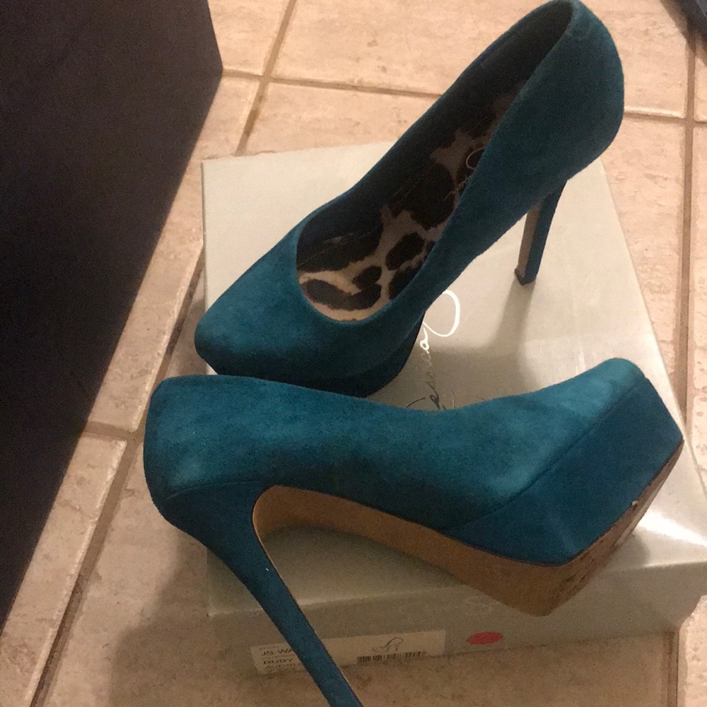 Jessica Simpson Heels - Picture 3 of 6